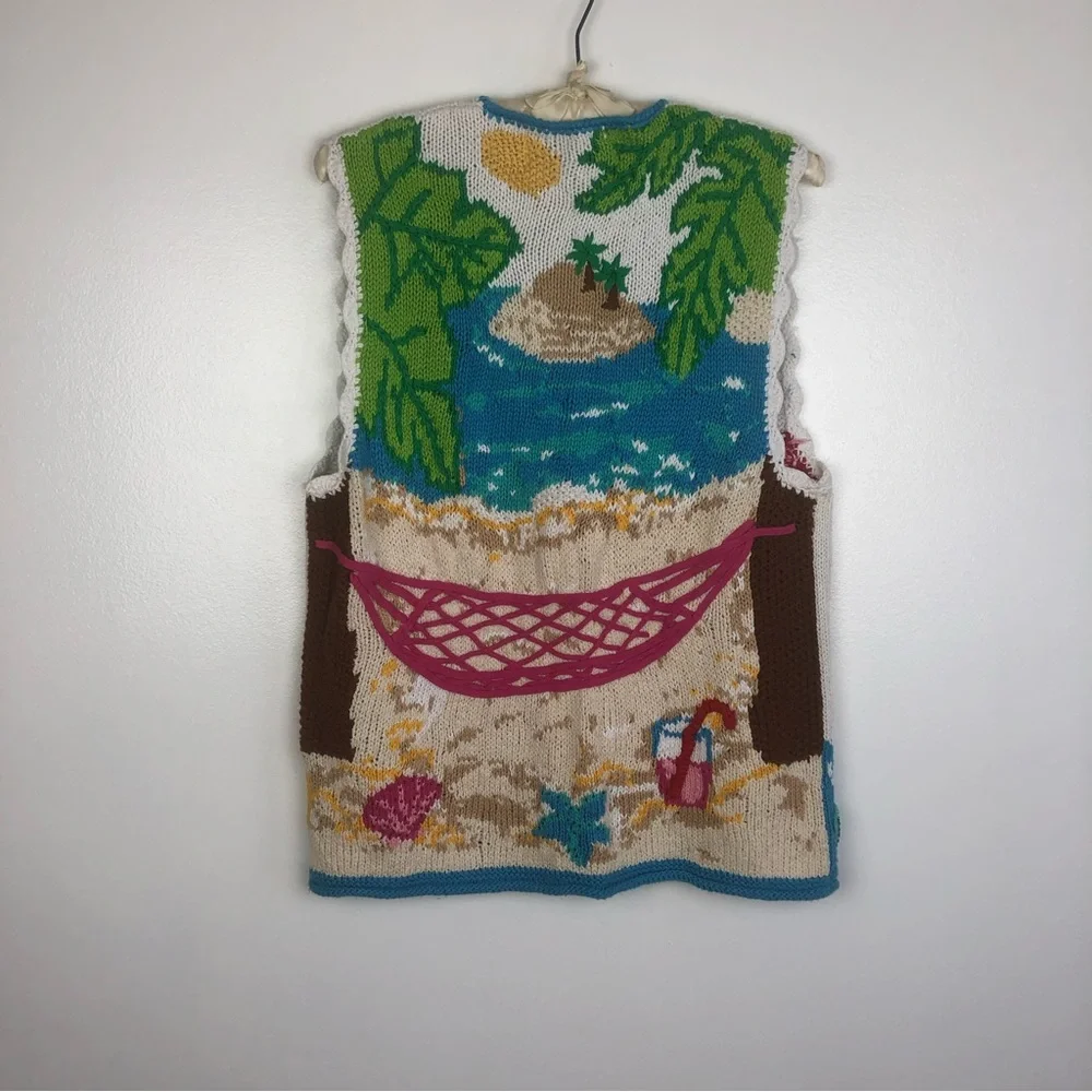 EAGLE’S EYE Collectables Crochet Sweater Vest - Picture 8 of 8